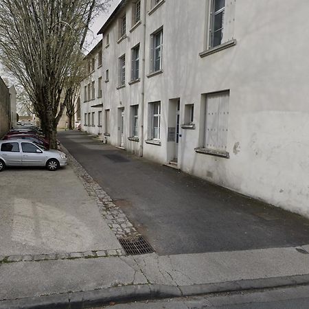 La Terrasse - Parking Gratuit - Fibre - Rdc - Centre Ville Saintes Exterior photo